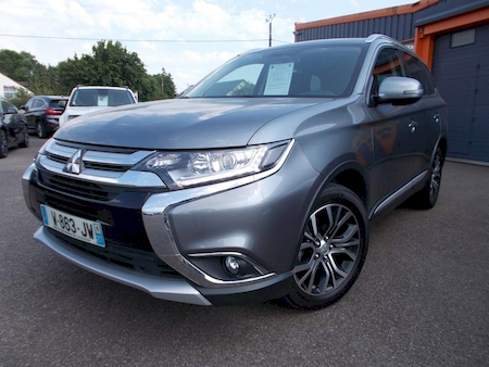 MITSUBISHI OUTLANDER III 2.2 DI-D 150 CV INTENSE NAVI 4WD AUTO  7 PLACES   ********* AVEC SEULEMENT 32282 KMS ***********